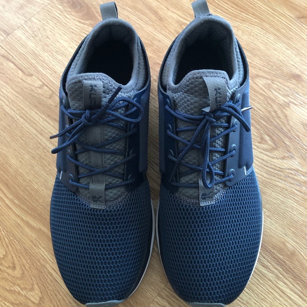 Kuru men’s sneakers blue Sz 9.5 excellent condition like new